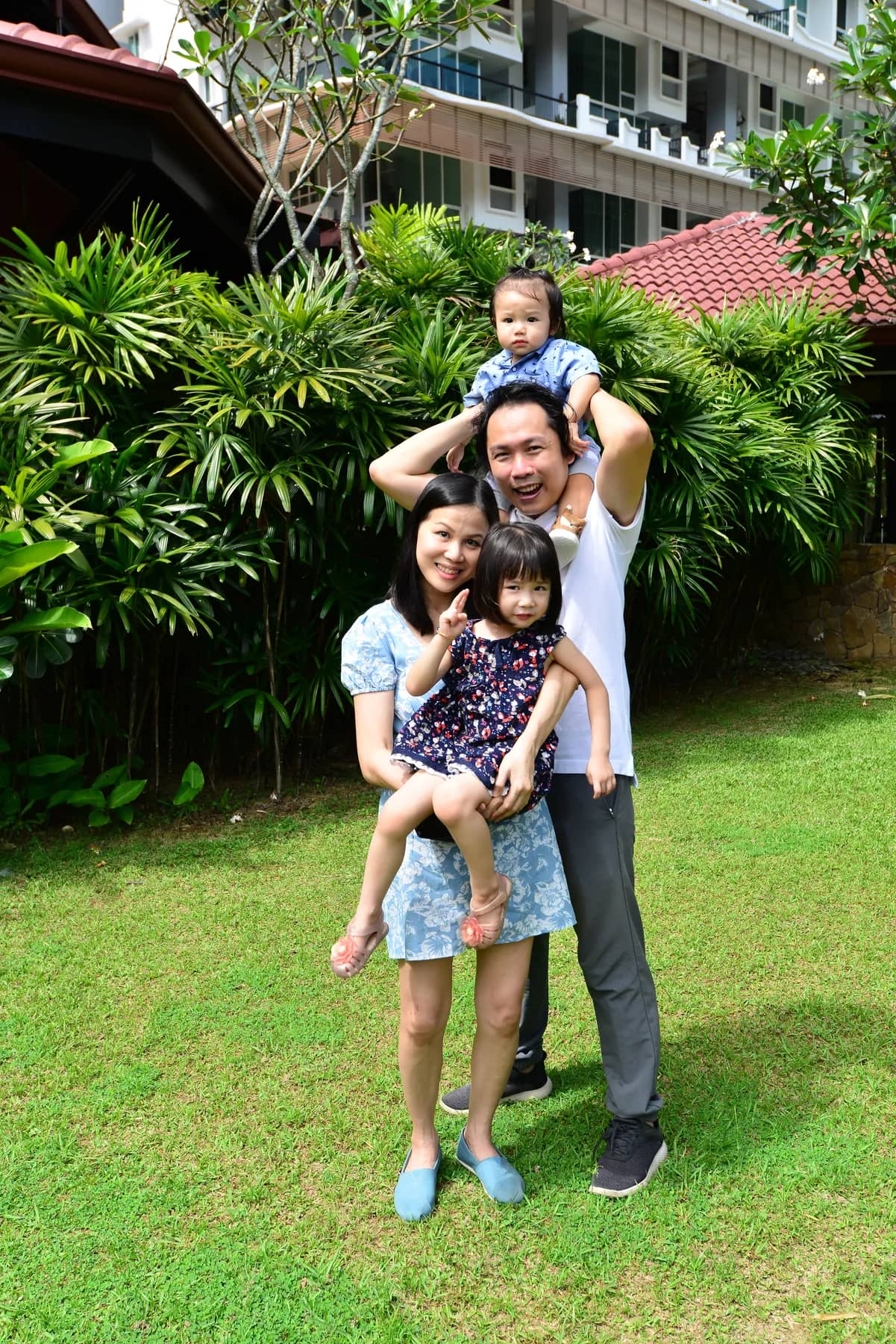Family & Lifestyle gallery photo 20